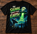 The Signal Wasn’t From Earth – Retro 90s UFO Graphic T-Shirt