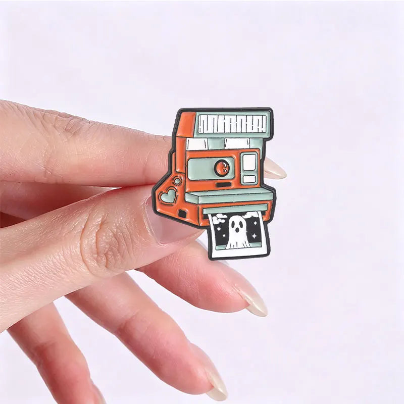 Retro Ghost Claw Machine Pin Set – 3 Piece